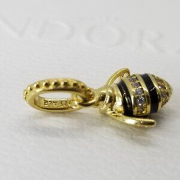 PANDORA Shine Queen Bee Pendant Charm - Picture 4 of 7